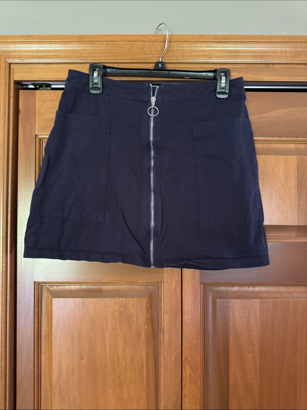 Casual Navy Midi Skirt with Front Zip and Pockets